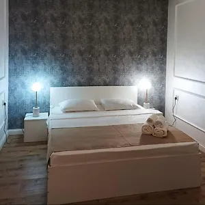  Отель Riverside Boutique